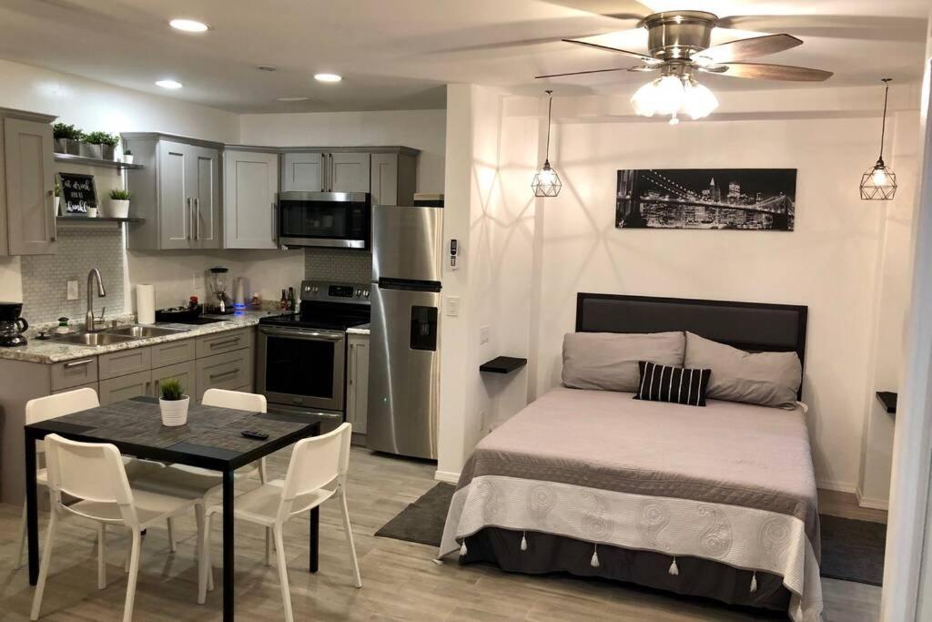 New 2 Bedroom Luxury Apartment -Great Location -Modern ปูแอร์โตเปญาสโก ภายนอก รูปภาพ
